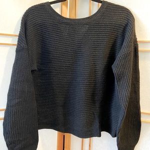 Hollister Twist Cross Sweater